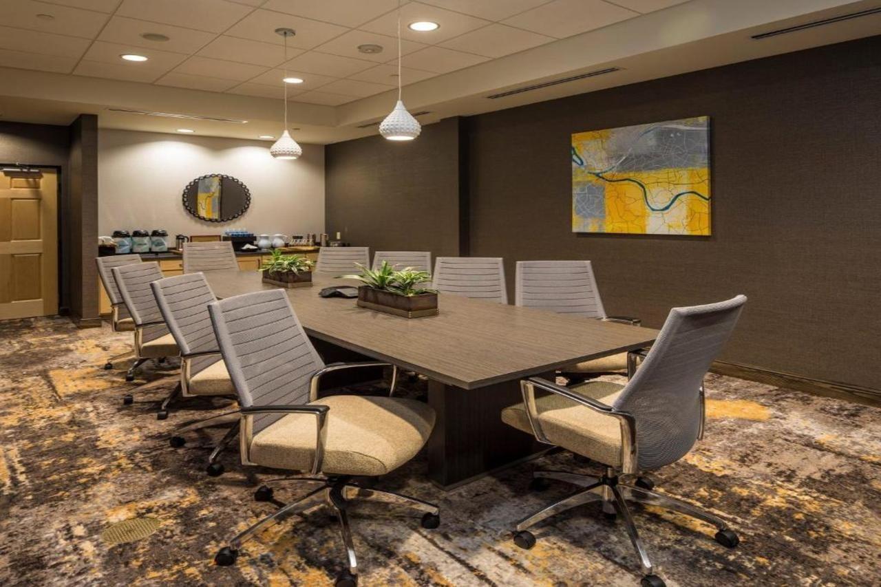 Hilton Garden Pittsburgh Airport 3* Moon Township