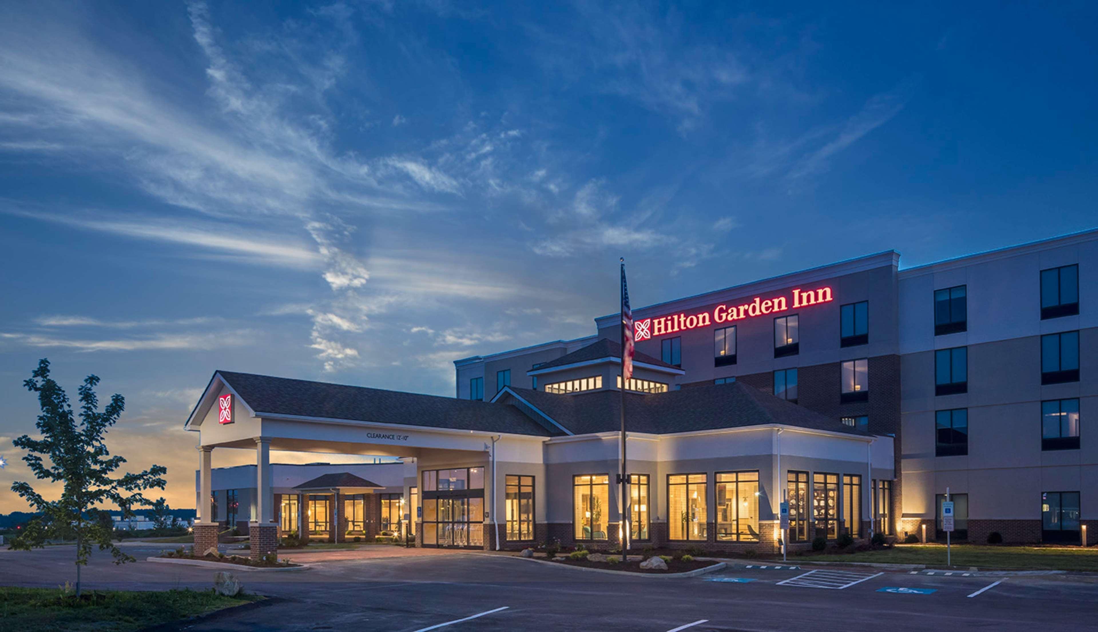 Hilton Garden Pittsburgh Airport Hotel 3*