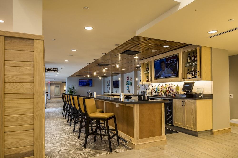 Hilton Garden Pittsburgh Airport Hotel 3*